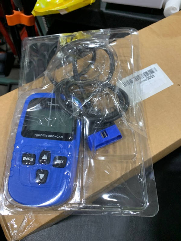 Photo 1 of VDIAGTOOL VD10 OBD2 Scanner Code Reader Car Diagnostic Tool Engine Fault Code Reader for Turn Off CEL with Freeze Frame/I/M Readiness for All OBDII Protocol Cars, OBD2 Scanner Diagnostic Tool