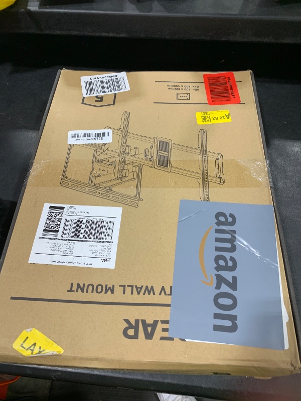 Photo 1 of Perlegear UL-Listed Full Motion TV Wall Mount for 40–86 Inch Flat Curved TVs up to 132 lbs, 12?/16? Wood Studs, TV Mount Bracket with Tool-Free Tilt, Swivel, Extension, Max VESA 600 x 400mm, PGLF15