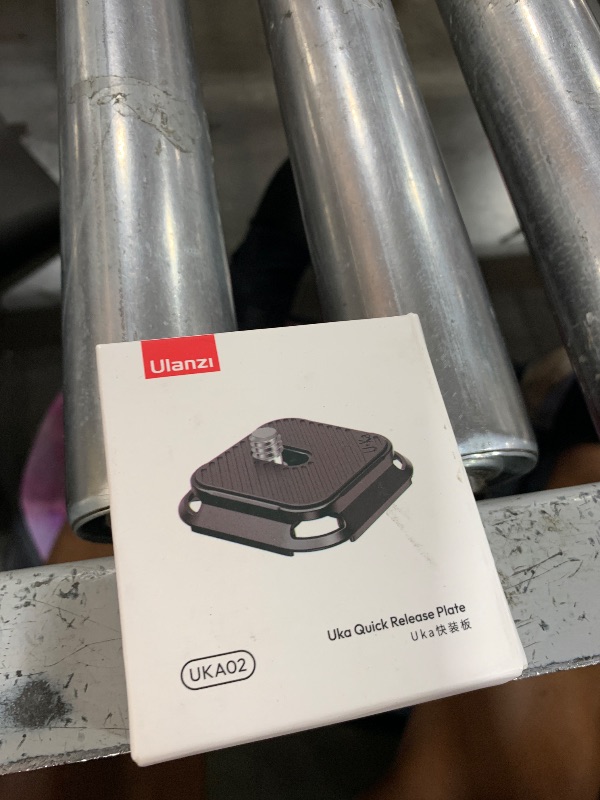 Photo 1 of ULANZI UKA02 Quick Release Plate (Top Plate) Tripod Quick Release Camera Mount Adapter System Suitable for UKA01/ UKA03/ Arca Swiss/UKA?Only Top Plate?