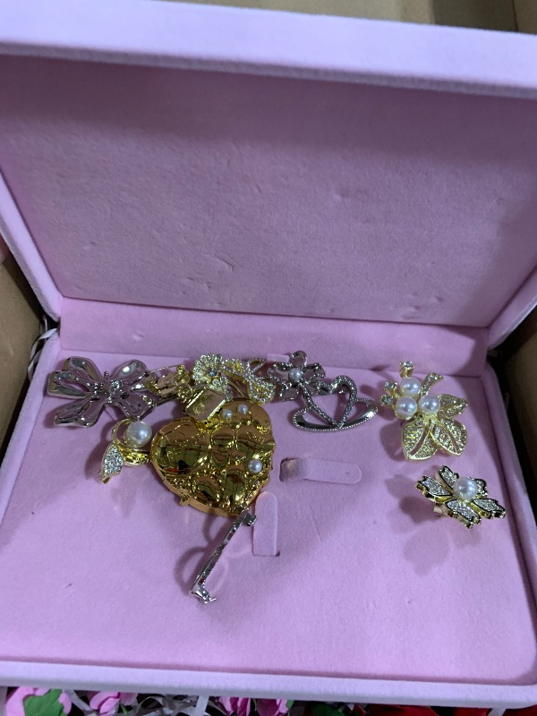 Photo 1 of JEWELRY