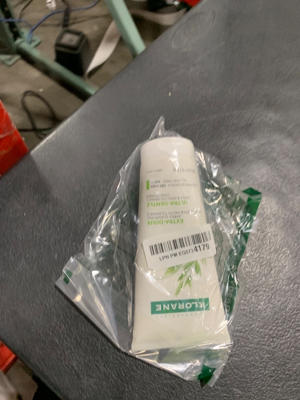 Photo 1 of Klorane Ultra-Gentle Conditioner with Oat Milk - Sulfate-Free - Dermatologist and Pediatric Tested - Hypoallergenic, Vegan, Plant-Based Formula - High Tolerance Formula for Whole Family - 6.7 fl. oz.