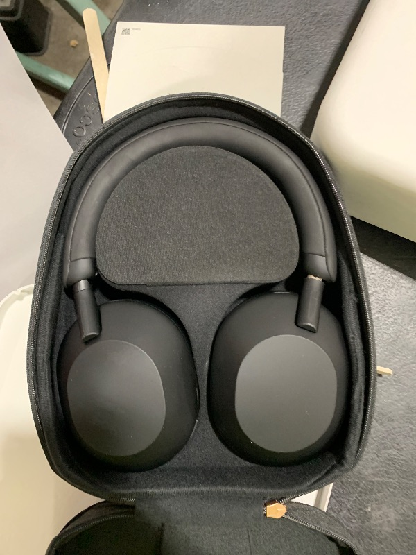Photo 1 of Sony WH-1000XM5 Premium Noise Canceling Headphones