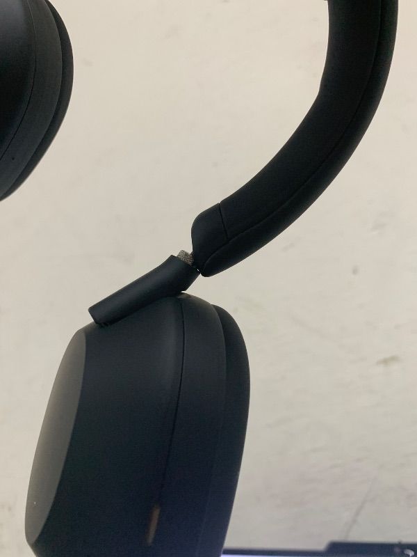 Photo 1 of Sony WH-1000XM5 Premium Noise Canceling Headphones
