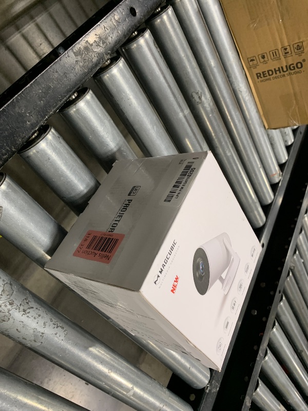 Photo 1 of ?Electric Focus?Magcubic Mini Projector 4K Support, Portable Projector with WiFi 6 and Bluetooth 5.4, Smart Proyector, 5W Soundbase Speaker, 180° Rotation for Home Theater HY300 Ultra