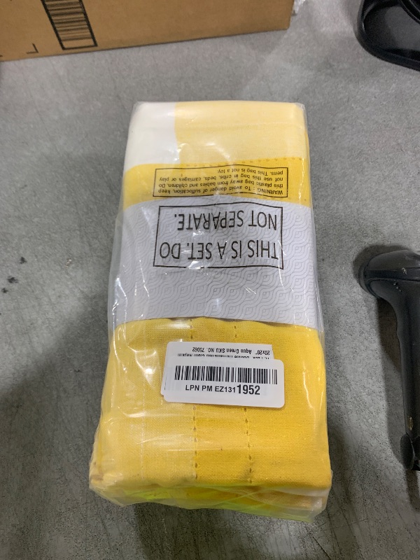 Photo 1 of HOMIDATE Cotton Cloth Napkins Set of 12-20x20 Double Hemstitched Machine Washable Dinner Napkins in Yellow, Perfect for Weddings and Everyday Use