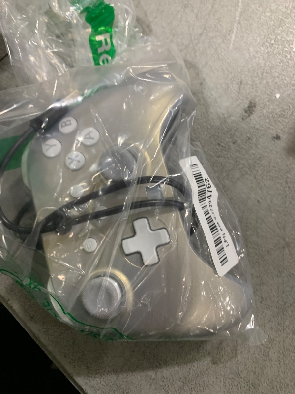 Photo 1 of Dinosoo Wireless Controller Xbox Series X|S, Xbox One & Windows 10/11 Steam Games, Bluetooth, Dual Vibration, Turbo, Macro, 3.5mm Audio Jack Lunar Shift - Upgrading with a PC before connecting to Xbox