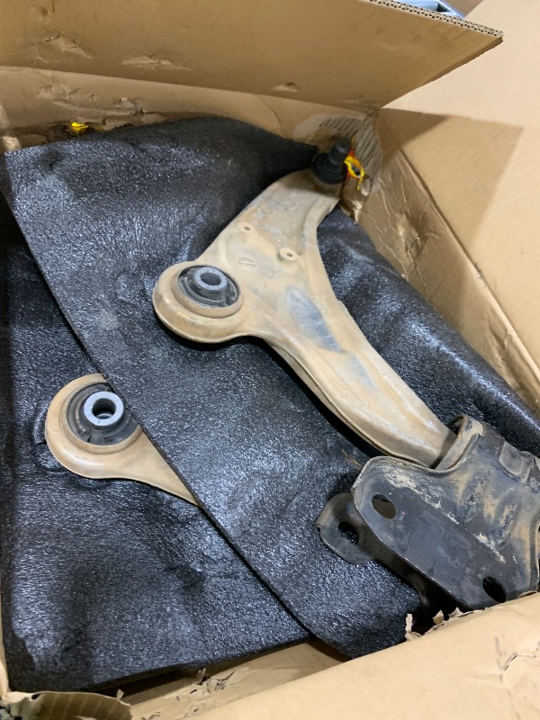 Photo 1 of HAWK BROTHER RK623491 RK623490 Front Left Right Lower Control Arm w/Ball Joint Driver Passenger Side Assembly Replacement for Ford Edge 2015-2022 Lincoln MKX 2016-2018