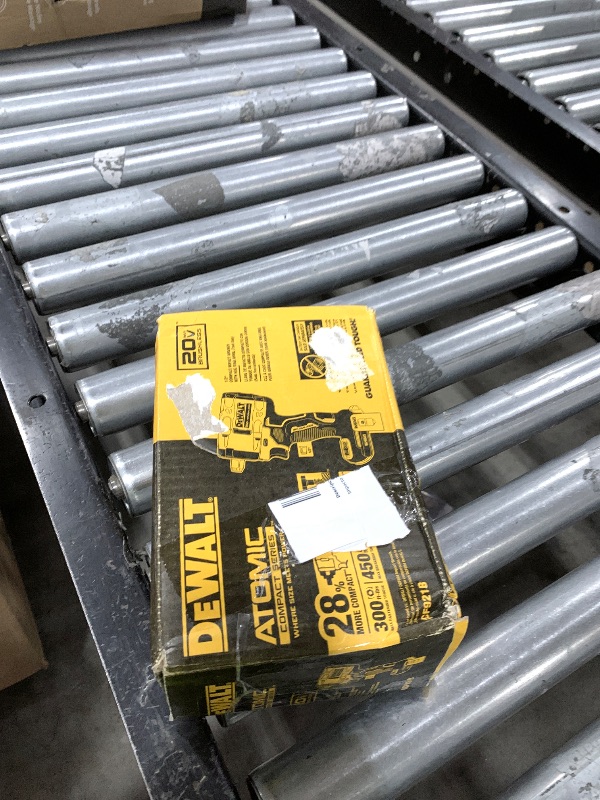 Photo 1 of DEWALT ATOMIC 20V MAX* 1/2 in. Cordless Impact Wrench with Hog Ring Anvil (Tool Only) (DCF921B)