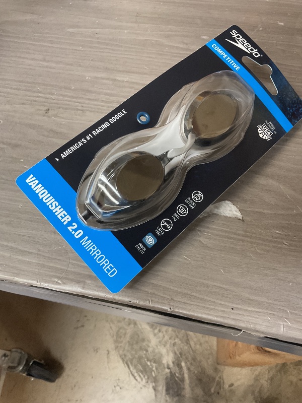 Photo 1 of Speedo Unisex-Adult Swim Goggles Mirrored Vanquisher 2.0