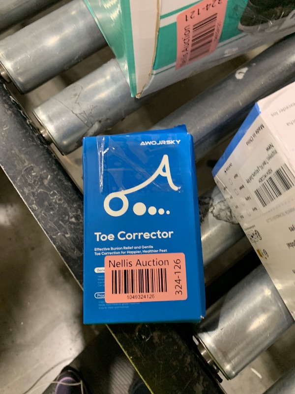 Photo 1 of Toe corrector 