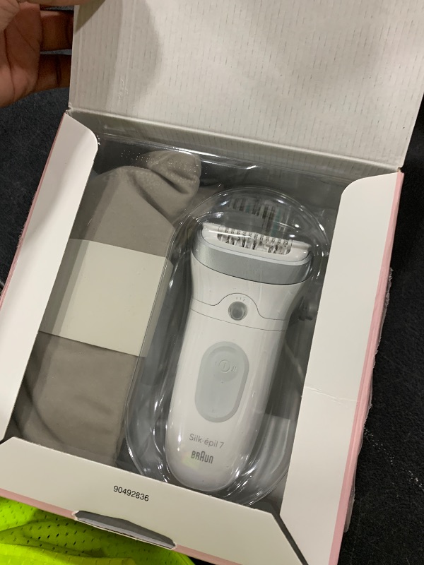 Photo 1 of Braun Silk-épil 7 Epilator, Wet and Dry, Wide Head, Includes Venus Intimate Razor, Shaver Head and Trimmer Comb, SE7-141