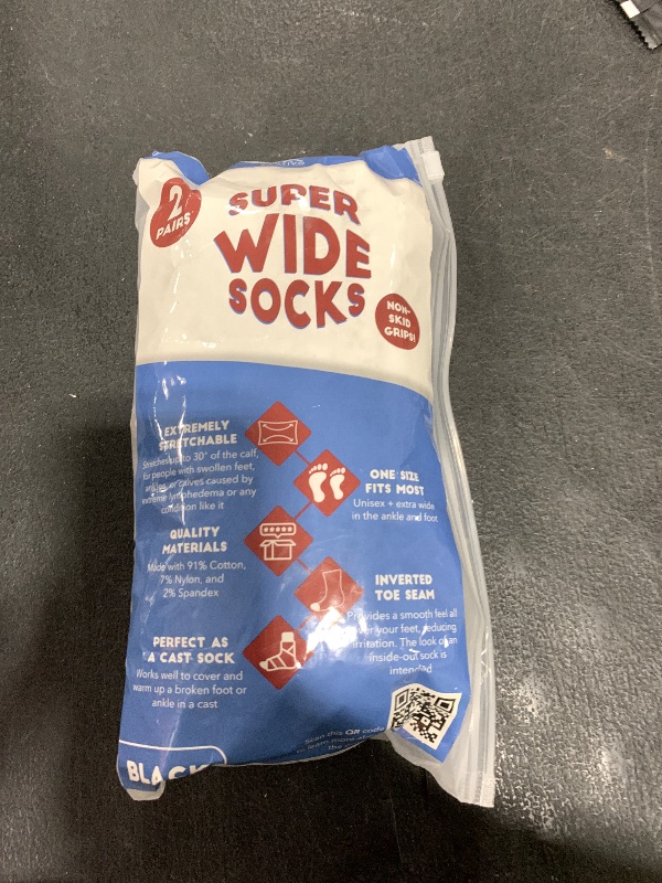 Photo 1 of 2 Pairs Extra Wide Socks For Swollen Feet, Non-Slip Hospital and Diabetic Socks for Men and Women