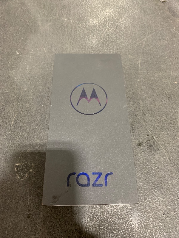 Photo 1 of Motorola razr | 2024 | Unlocked | Made for US 8/256GB | 50MP Camera | Spritz Orange
