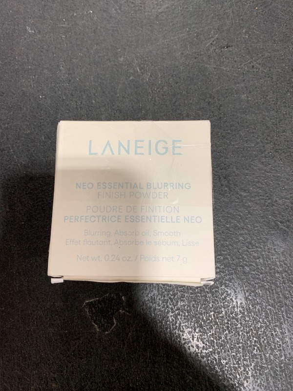 Photo 1 of LANEIGE Neo Blurring Powder: Korean Oil-Control Compact with Pore Blurring, Smoothing Finish & Travel-Friendly, No-Spill Packaging