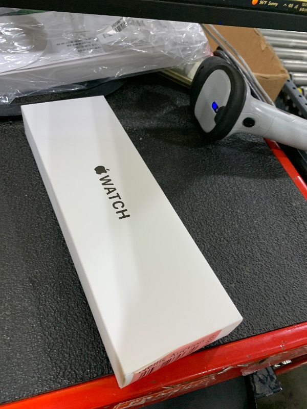 Photo 1 of Apple Watch SE (2nd Gen) [GPS 44mm] Smartwatch with Starlight Aluminum Case with Starlight Sport Band M/L. Fitness and Sleep Trackers, Crash Detection, Heart Rate Monitor, Retina Display