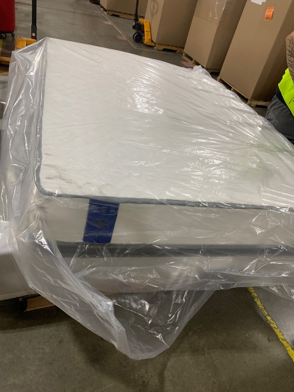 Photo 1 of Queen Size Mattress 14 Inch, Medium Firm Hybrid with Memory Foam& Individually Wrapped Pocket Coils for Support,CertiPUR-US Certified,Fiberglass-Free