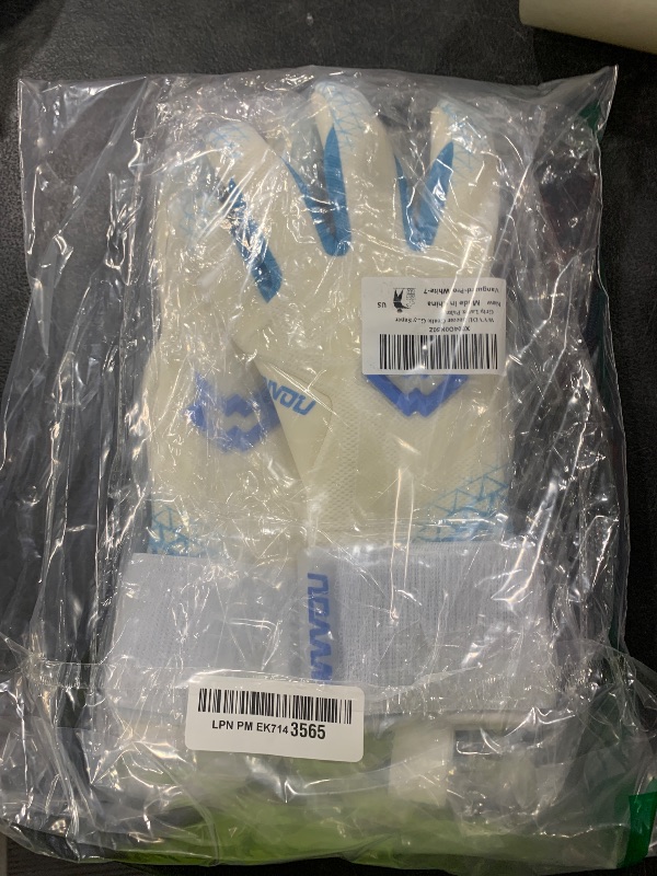 Photo 1 of WVVOU Professional Goalkeeper Gloves for Adults and Youth Soccer Goalie Gloves Breathable Soccer Gloves High Performance Guantes De Portero with 4+3mm Sticky Super Grip Latex Palm