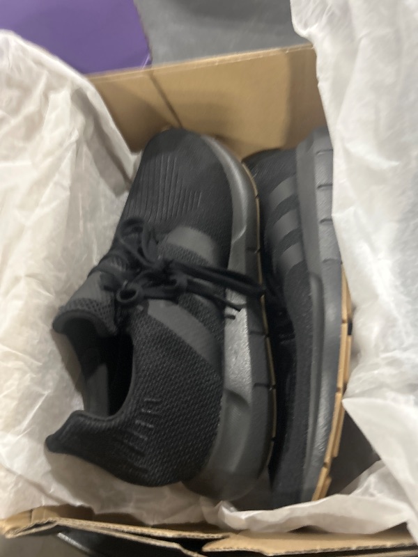 Photo 1 of adidas mens Swift Run Core Black/Core Black/Core Black 9.5