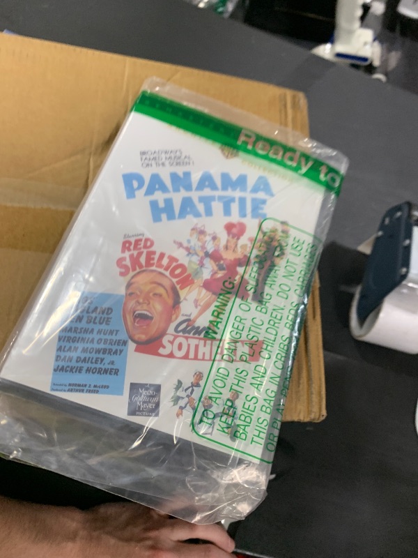 Photo 1 of Panama Hattie