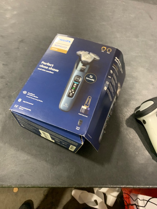 Photo 1 of Philips Norelco Shaver i9000, Wet & Dry Electric Shaver, Taubenblau, SenseIQ Technology, Triple Lift & Cut System, 360 Rotating Dual SteelPrecision Precision Blades, Beard Styler, Model X9001/91
