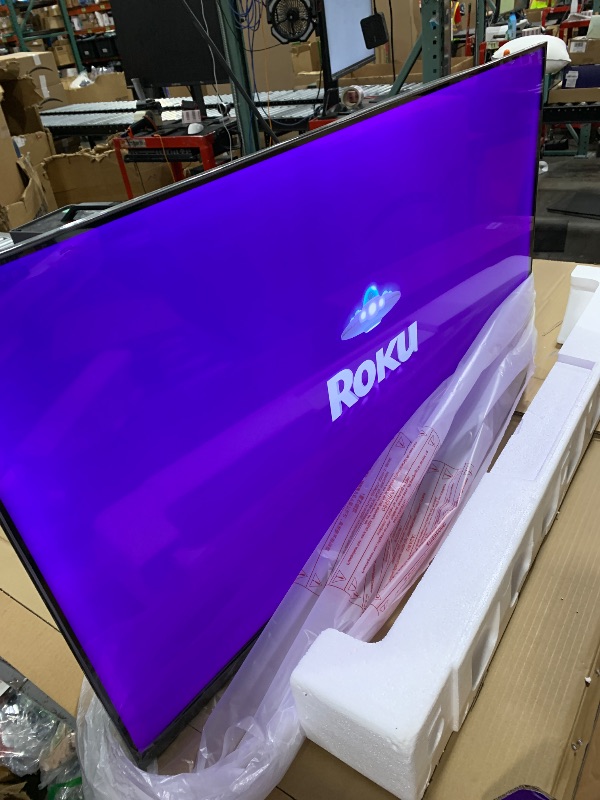 Photo 1 of Roku Smart TV 2025 – 43-Inch Select Series, 4K HDR TV – RokuTV with Enhanced Voice Remote – Flat Screen LED Television with Wi-Fi for Streaming Live Local News, Sports, Family Entertainment