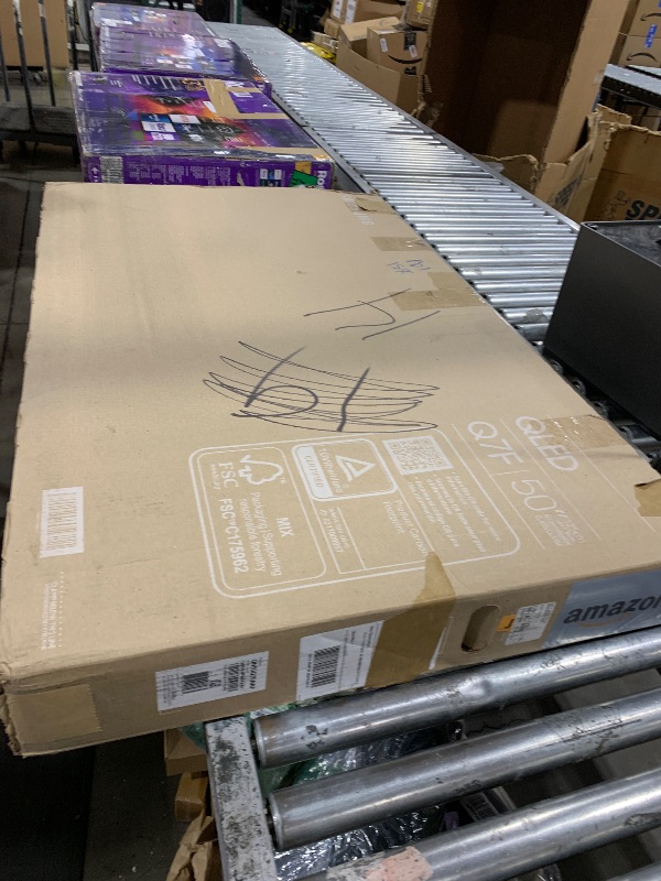 Photo 1 of Samsung 50-Inch Class QLED Q7F Series Samsung Vision AI Smart TV (2025 Model, 50Q7F) Quantum HDR, Object Tracking Sound Lite, Q4 AI Gen1 Processor, 4K upscaling, Gaming Hub, Alexa Built-in FOR PARTS ONLY