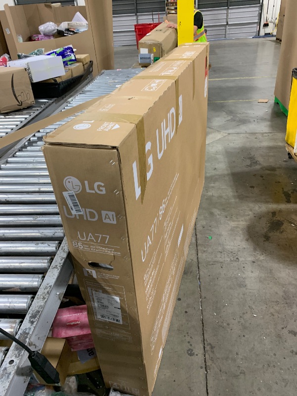Photo 1 of LG 86-Inch Class UHD AI 4K UA77 Series Smart TV w/AI Sound, HDR10, 4K Super Upscaling, Filmmaker Mode, Wow Orchestra, Compatible with Alexa (86UA7700PUA, 2025)SALVAGE, FOR PARTS ONLY