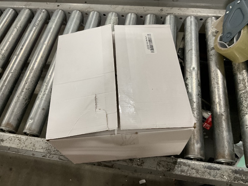 Photo 1 of Lullaby 100pcs Translucent Green Plastic Plates with Gold Rim, Fancy Lace-Edged Disposable Plates include 50pcs Dinner Plate 10”, 50pcs Dessert Plate 7”, Perfect for Party, Wedding, Holiday