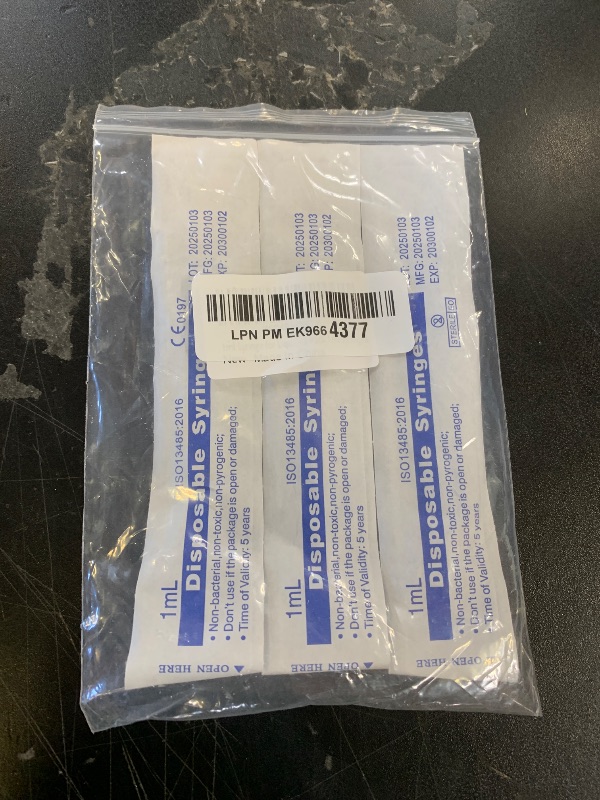 Photo 1 of 1ml Syringe for Liquid, Oral, Scientific Labs, Measurement, Dispensing, with Cap- 3 Pack 1ml Syringes