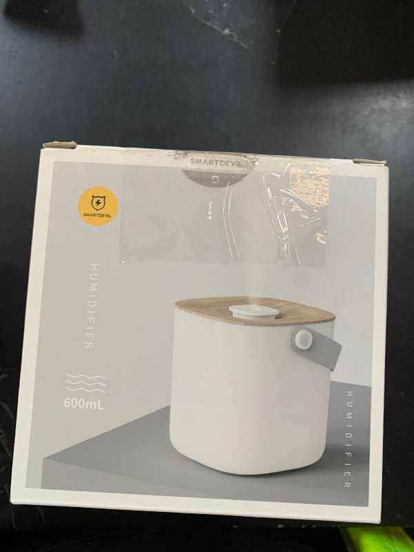 Photo 1 of SmartDevil Small Smart Humidifier 600ml Desk Humidifier Auto Shut-Off for Bedroom, Babies Room, Office, Home