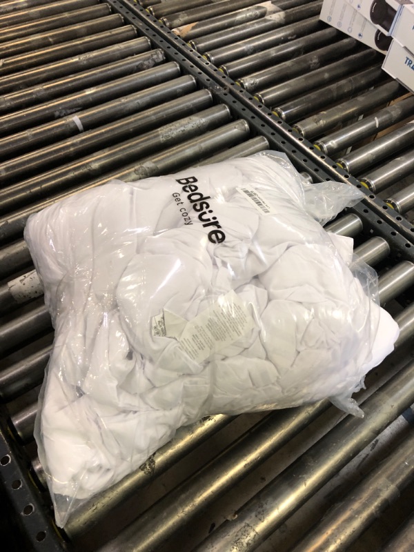 Photo 1 of Globon Down Blanket California King Size, Extra Lightweight Summer Comforter/Duvet Insert for Hot Sleepers,Noiseless & Extra Soft, 13 Ounce Fill Weight, White