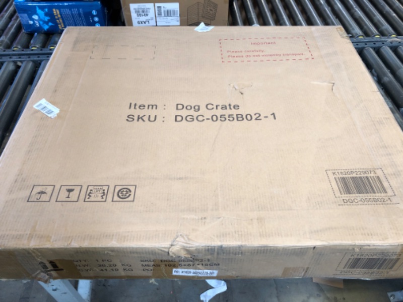 Photo 1 of 102x87 cm Dog crate.