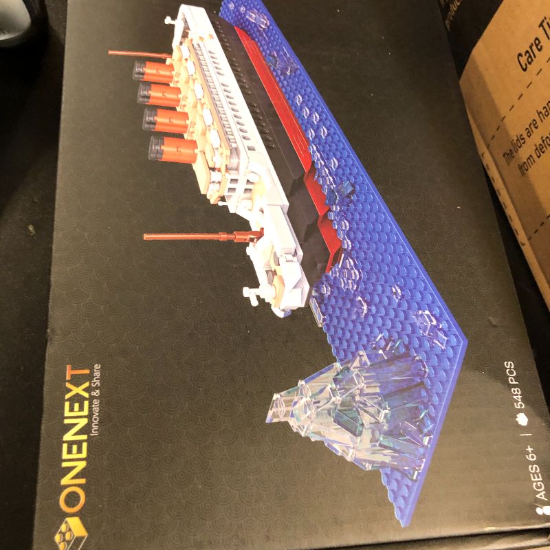 Photo 1 of OneNext RMS Titanic Model Large Building Block Set 548pcs 100% Compatible DIY Educational Toys 3D Puzzle Gift for Adults and Kids