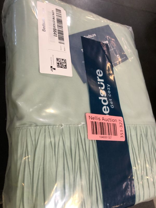 Photo 1 of Bedsure Queen Sheet Set - 4 Pieces Soft Queen Size Sheets - Breathable & Cooling - Hotel Luxury - Easy Care Polyester Microfiber Bedding for Women, Men, Mint Green