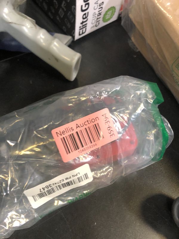 Photo 1 of Underwater Fishing Light Compatible for Milwaukee 18V Battery?LED Green Light for IP68 1300 Lumens Fish Attracting, Night Fishing for Docks Boats or Kayaks(no Battery)