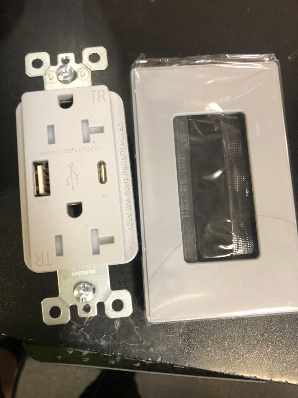 Photo 1 of USB Outlet