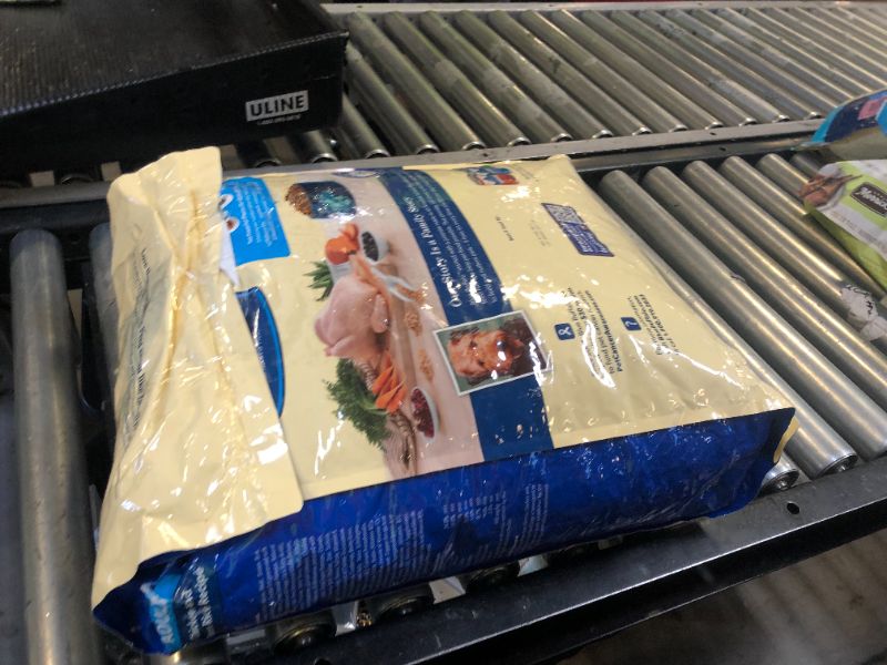 Photo 1 of Blue Buffalo Life Protection Formula Adult Dry Dog Food, Helps Build and Maintain Strong Muscles, Made with Natural Ingredients, Chicken & Brown Rice Recipe, 30-lb. Bag EXP FEB/2026