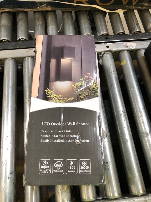 Photo 1 of Tarentlight Modern LED Outdoor Wall Sconce 17W Integrated LED Outdoor Wall Mount,Anti Rust Textured Black Suit for Wet Locations and All Rooms,Easily Installed in Any Direction.Bulb Included.