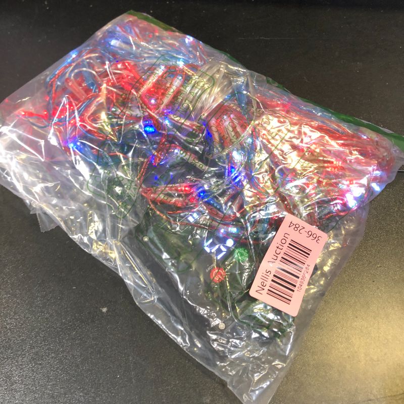 Photo 1 of DBFAIRY Solar American Flag Lights Outdoor,420 LEDs American Flag Net Lights 6.5ft x 3.28ft Super Bright,Memorial Day Decorations of The United States for Independence/National/Memorial Day,July 4th