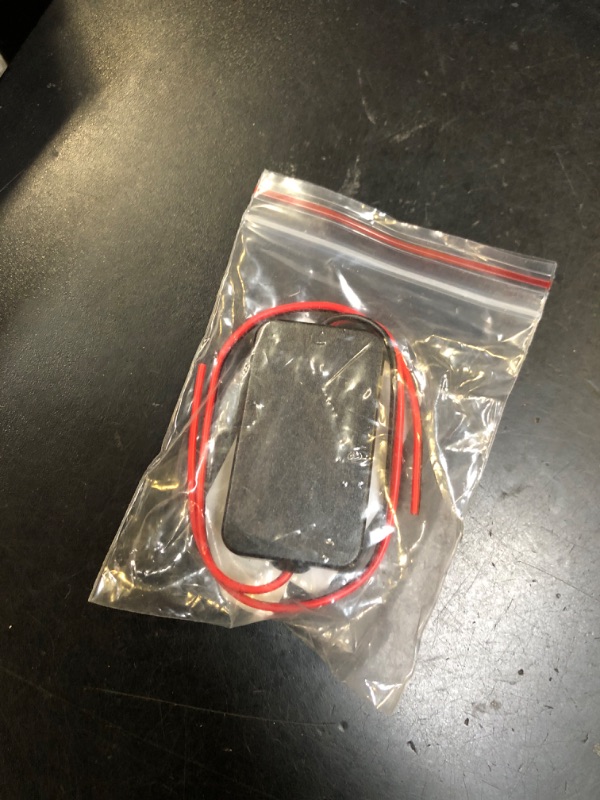 Photo 1 of Keenso Car Rear View Rectifier for Germany/American Car Series, 12V DC Power Relay Capacitor Filter Connector for Backup Camera Rectifier Auto Car Camera Filter Light Modification