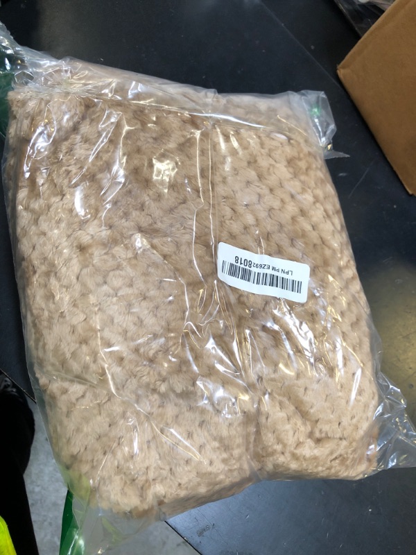 Photo 1 of Warm Soft Fuzzy Dog or Cat Blanket, Plush Fleece Throws for Bed, Couch, Sofa, Travel (L/40" x 48", Light Brown)