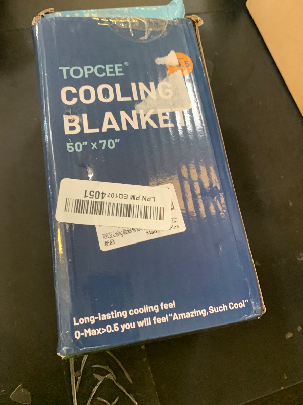 Photo 1 of Topcee Cooling Blanket, Summer Cooling Blankets for Hot Sleepers, Arc-Chill Q-Max>0.5 Cool Fiber, Oeko-TEX 100% Certified, Soft, Breathable, Double-Side Bed Throw,Keep Cool for Adults Kids 50"x70"