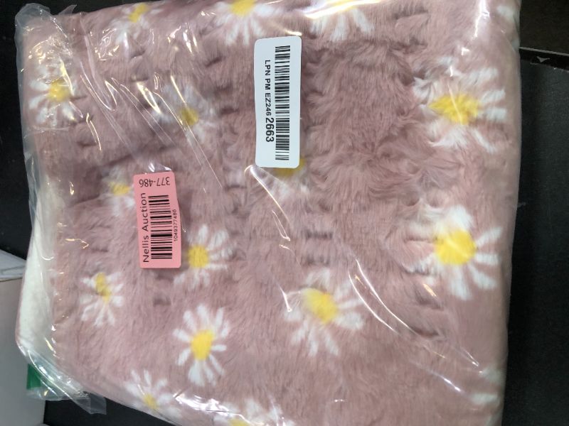Photo 1 of GOQOTOMO Flower Heating Pad for Back Pain Relief- 12" x 24"12 Heat Levels, 8 Timers Stay on, Machine Washable -F1224