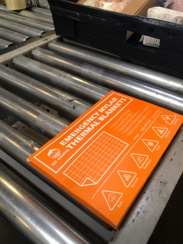 Photo 1 of QIO CHUANG Emergency Mylar Thermal Blankets -Space Blanket Survival kit Camping Blanket (4-Pack). Perfect for Outdoors, Hiking, Survival, Bug Out Bag ?Marathons or First Aid 1
