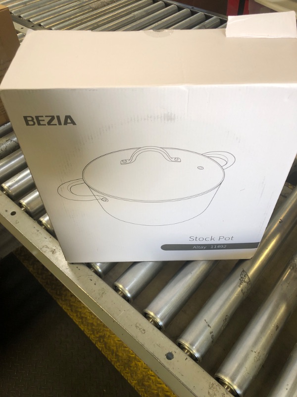 Photo 1 of BEZIA Large 8 Quart Nonstick Cooking Pot with Lid, Induction Stock Pot, Soup Pot for All Stovetops, Non-toxic and Oven Safe, PFOA PFAS Free, Golden