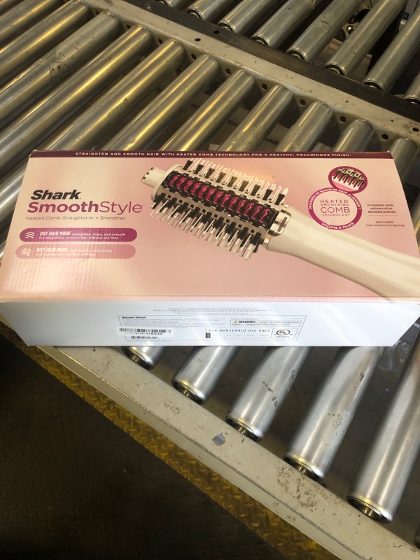 Photo 1 of Shark HT212 SmoothStyle Heated Comb + Blow Dryer Brush with Heat Resistant Storage Bag, Dual Mode, for All Hair Types, Silk