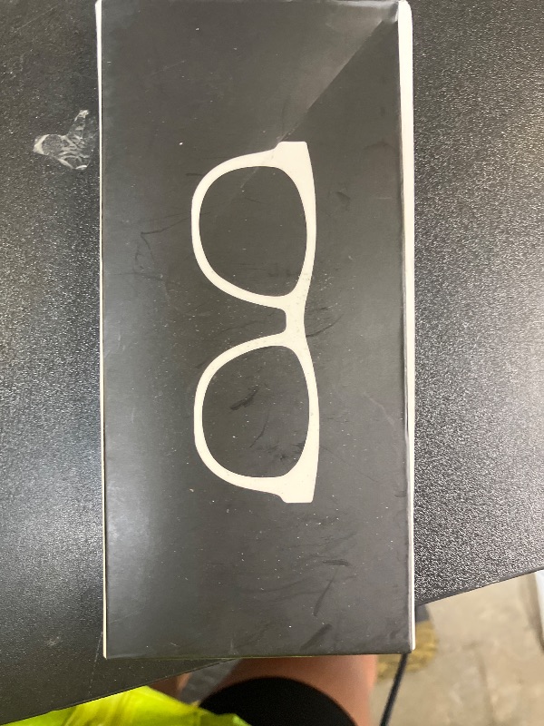 Photo 1 of OopsMi Clip-on Sunglasses Polarized Unisex Anti-Glare Driving Glasses With Flip Up for Prescription Glasses (Black Lens)