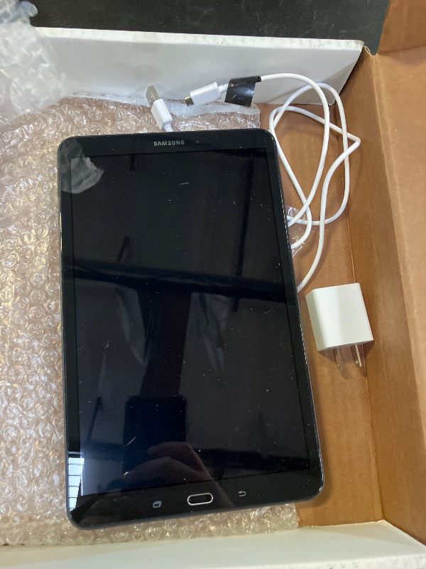 Photo 1 of Samsung Galaxy Tab A 10.1in 16GB (Wi-Fi), Black (Renewed)