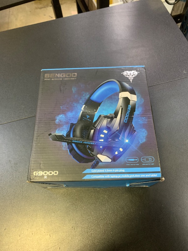 Photo 1 of BENGOO G9000 Stereo Gaming Headset for PS4 PC Xbox One PS5 Controller, Noise Cancelling Over Ear Headphones with Mic, LED Light, 7.1 Surround Sound, Soft Memory Earmuffs for Nintendo Xbox Series X|S