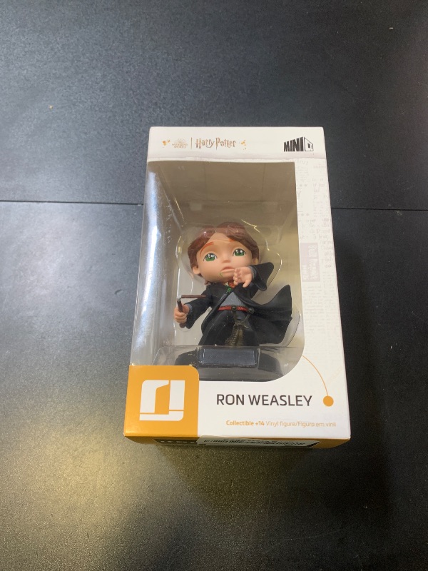 Photo 1 of Iron Studios Statue Collectibles PVC Minico Robin - Batman DC Comics 5.7 inches Multicolor